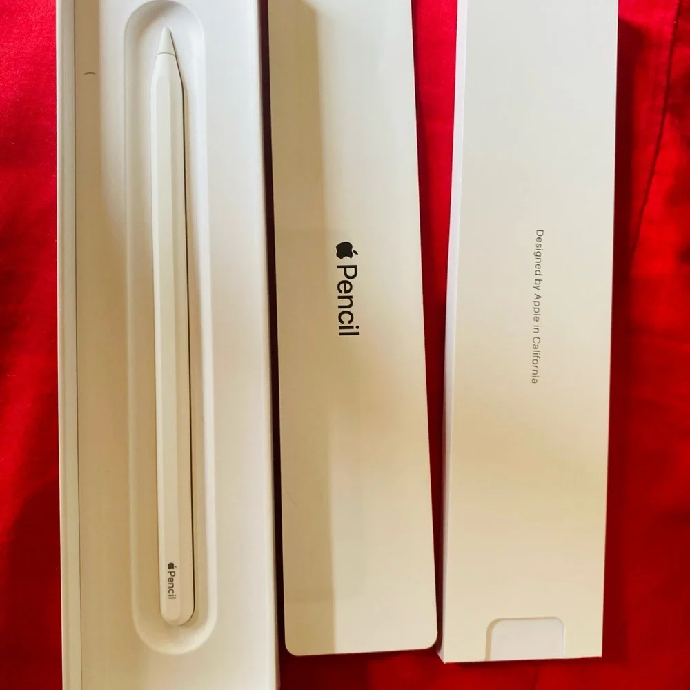 Apple Pencil in White
